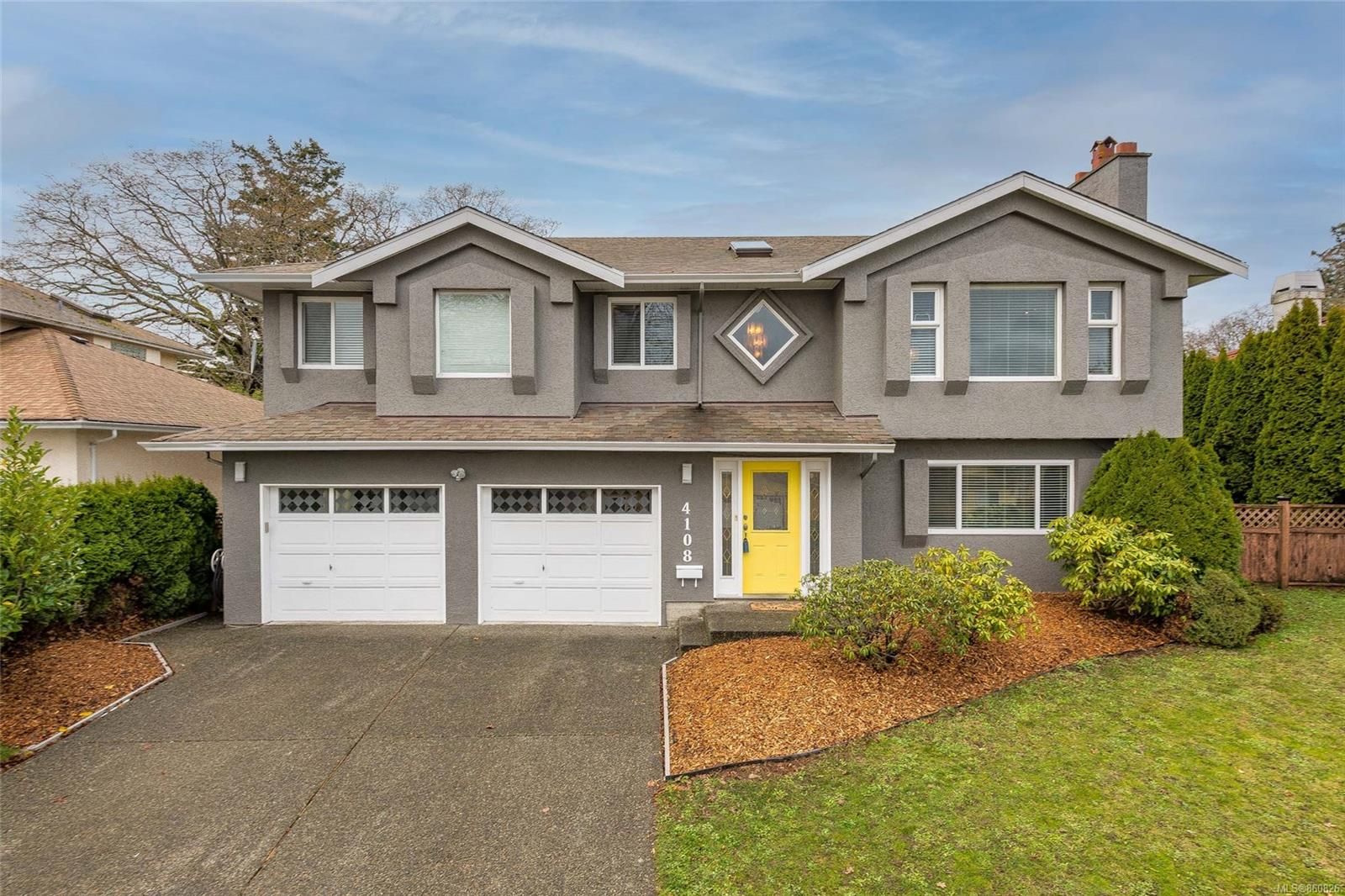 SOLD!  4108 Larchwood Dr in Saanich